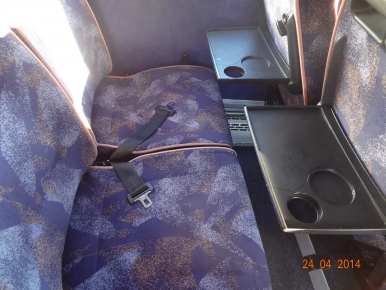 Neoplan116 51seat 07